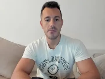 myriambirkett – webcam model profile photo Image 17