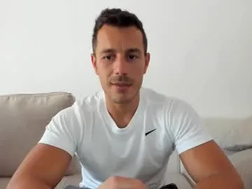 myriambirkett – webcam model profile photo Image 2