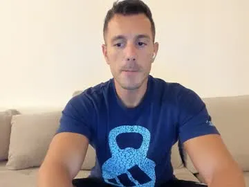 myriambirkett – webcam model profile photo Image 9