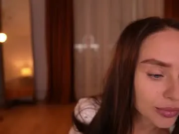 husa_Malikaa – webcam model profile photo Image 16