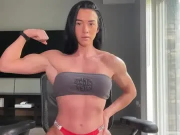 4U143 – webcam model profile photo Image 7