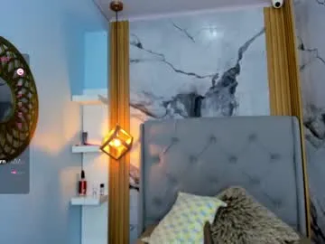 kellyvenous – webcam model profile photo Image 9