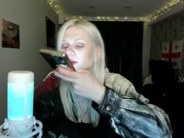 RollDolls – webcam model profile photo Image 16