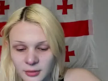 RollDolls – webcam model profile photo Image 4