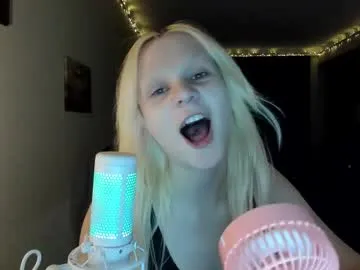 RollDolls – webcam model profile photo Image 9