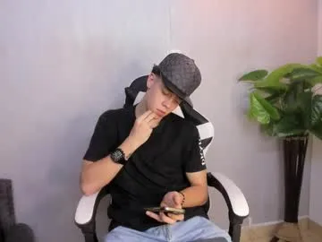 Lena_helleen – webcam model profile photo Image 11