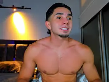 JayJayPink – webcam model profile photo Image 9