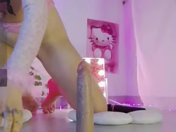 seraphine23 – webcam model profile photo Image 8