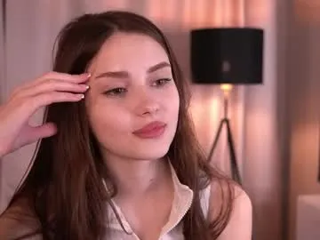 husa_Malikaa – webcam model profile photo Image 3