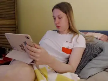 play_sex2023 – webcam model profile photo Image 13