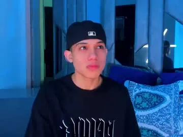 EmiliaCatalina – webcam model profile photo Image 16