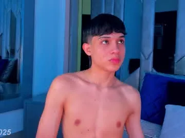 EmiliaCatalina – webcam model profile photo Image 18