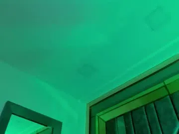 EmiliaCatalina – webcam model profile photo Image 9