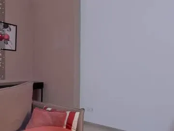 kira_mia – webcam model profile photo Image 7