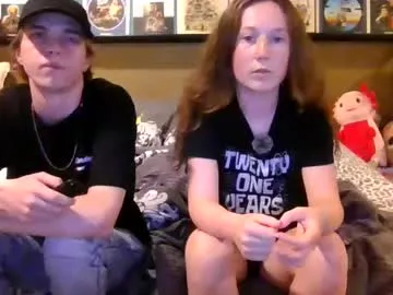 hot_wife_35 – webcam model profile photo Image 3