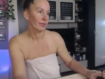 slola_li – webcam model profile photo Image 11