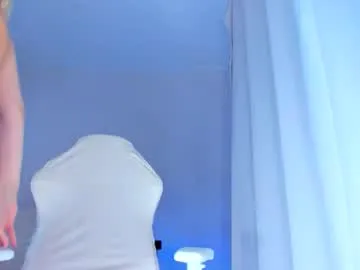 RollDolls – webcam model profile photo Image 13