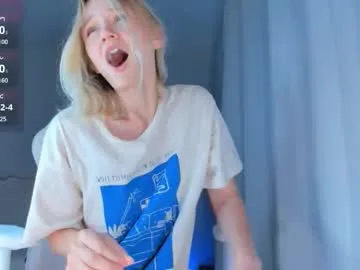 RollDolls – webcam model profile photo Image 5