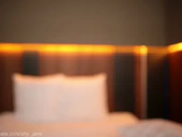 niuniuhenhuai2025 – webcam model profile photo Image 4