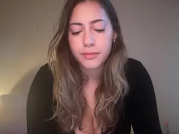 Kaiisa_ – webcam model profile photo Image 12