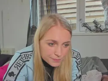 zoyarathore – webcam model profile photo Image 6