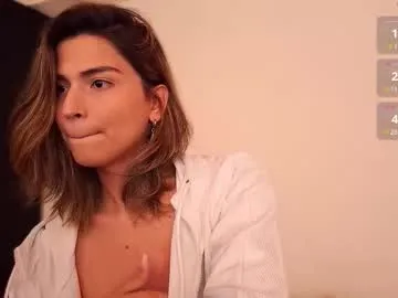 DollyTall – webcam model profile photo Image 15