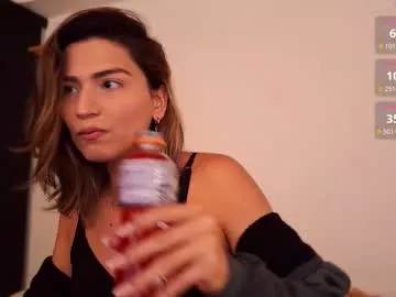 DollyTall – webcam model profile photo Image 16