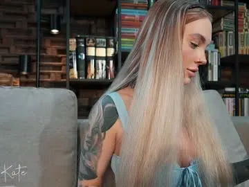 BustyBonnieUK – webcam model profile photo Image 7