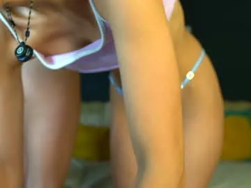 sweet_little232 – webcam model profile photo Image 3