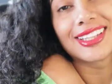 emma_andrew1 – webcam model profile photo Image 12