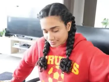 emma_andrew1 – webcam model profile photo Image 9