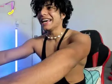 Miamix2 – webcam model profile photo Image 10