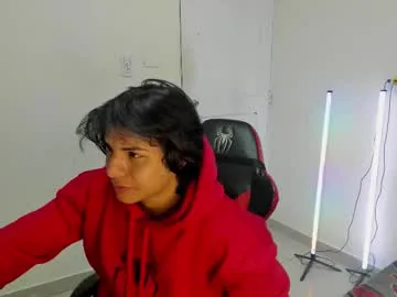 Miamix2 – webcam model profile photo Image 18