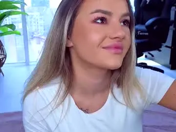 CoraDiamond profile photo Image 4