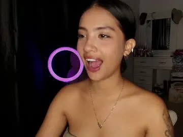 ORLA86 – webcam model profile photo Image 12