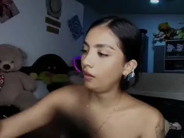 ORLA86 – webcam model profile photo Image 17