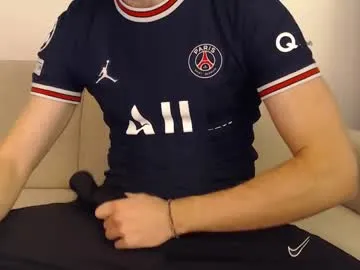 studfromparis profile photo