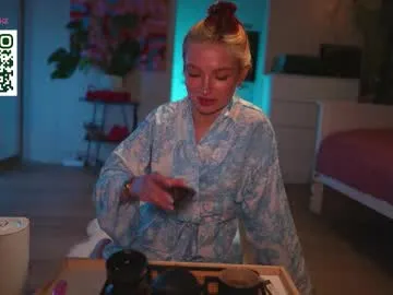 Sandhya_77 – webcam model profile photo Image 16