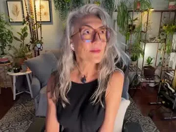 royalgirls_x – webcam model profile photo Image 4