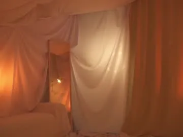 Susiee_Redd – webcam model profile photo Image 12