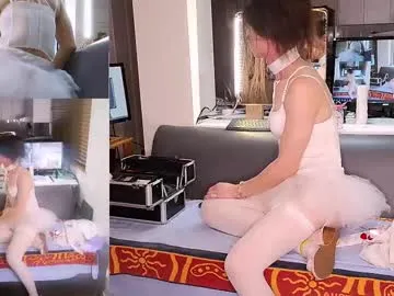 _Alicee_1 – webcam model profile photo Image 8