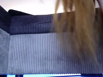 EmaSalis – webcam model profile photo Image 5