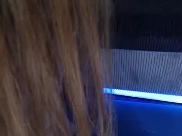 EmaSalis – webcam model profile photo Image 9