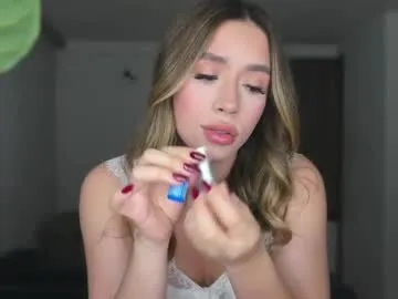 PinkLoving070 – webcam model profile photo Image 7