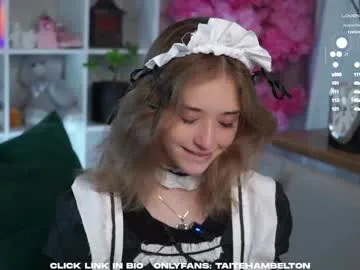 MondoNeko – webcam model profile photo Image 2