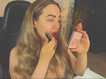 RollDolls – webcam model profile photo Image 13