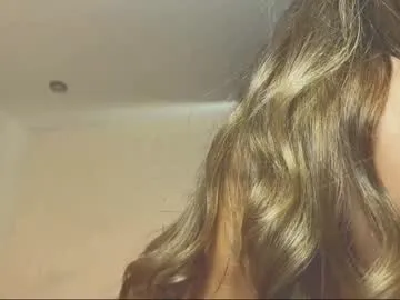 RollDolls – webcam model profile photo Image 9