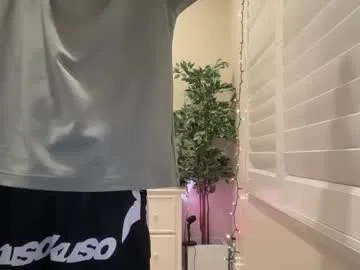 husa_Malikaa – webcam model profile photo Image 3