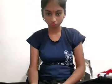 arieel__722 – webcam model profile photo Image 13