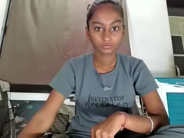 arieel__722 – webcam model profile photo Image 3